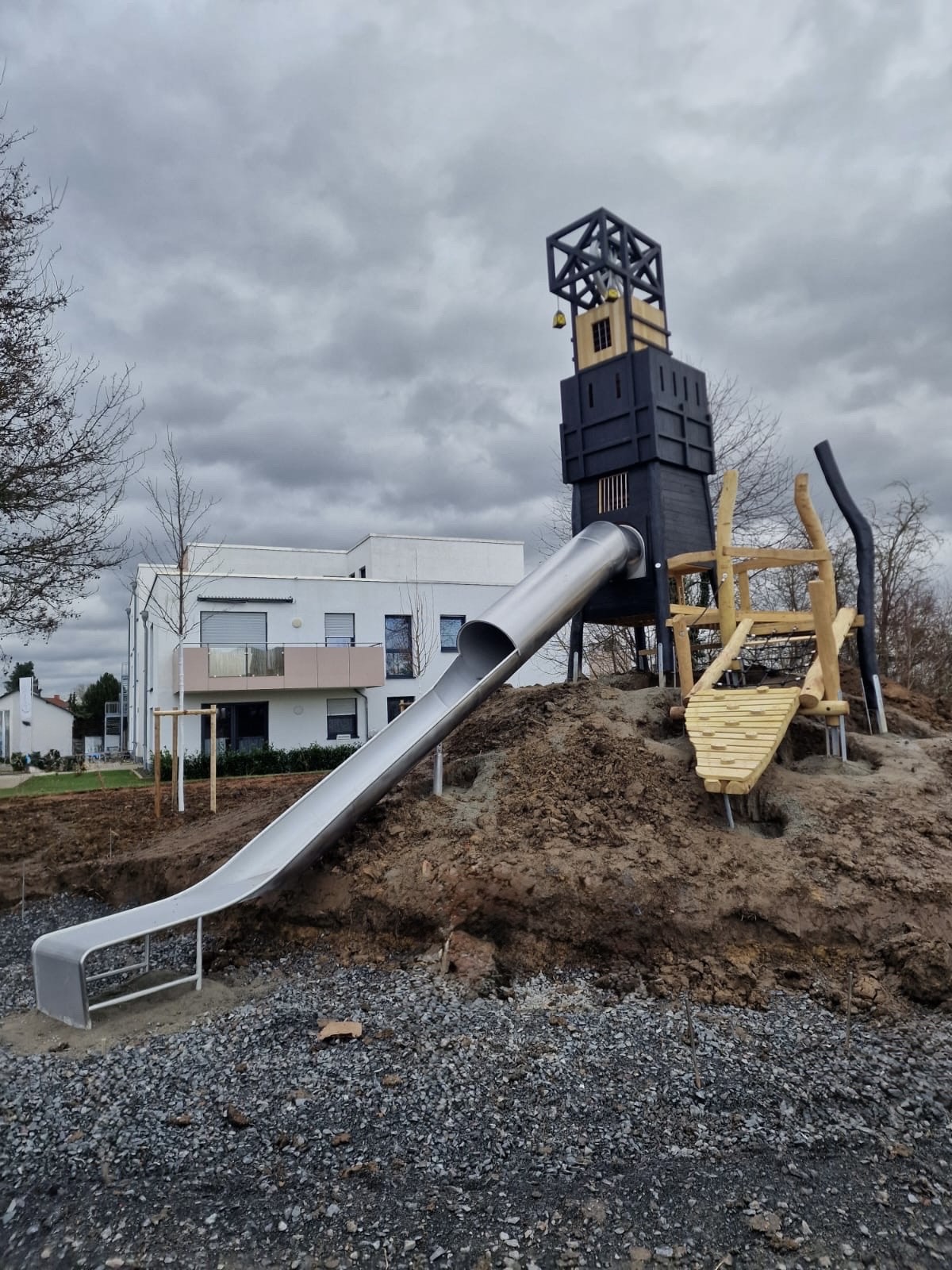 Spielturm Montage Bad Kreuznach - Kompakter Holzspielplatz mit Rutsche